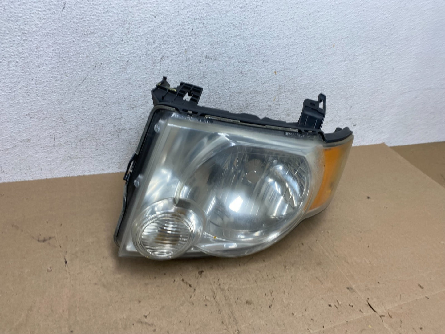 2008 to 2012 Ford Escape Headlight Left Driver Side Halogen AE5983 DW2