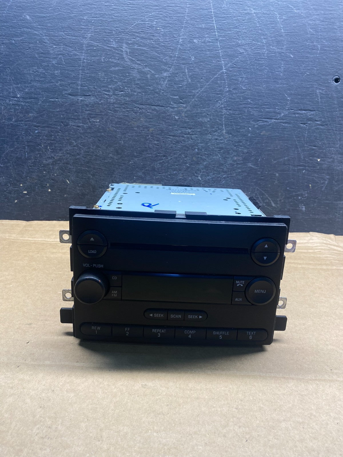 2004 to 2005 Ford F150 Radio Stereo Audio AM/FM AH4800 DG0