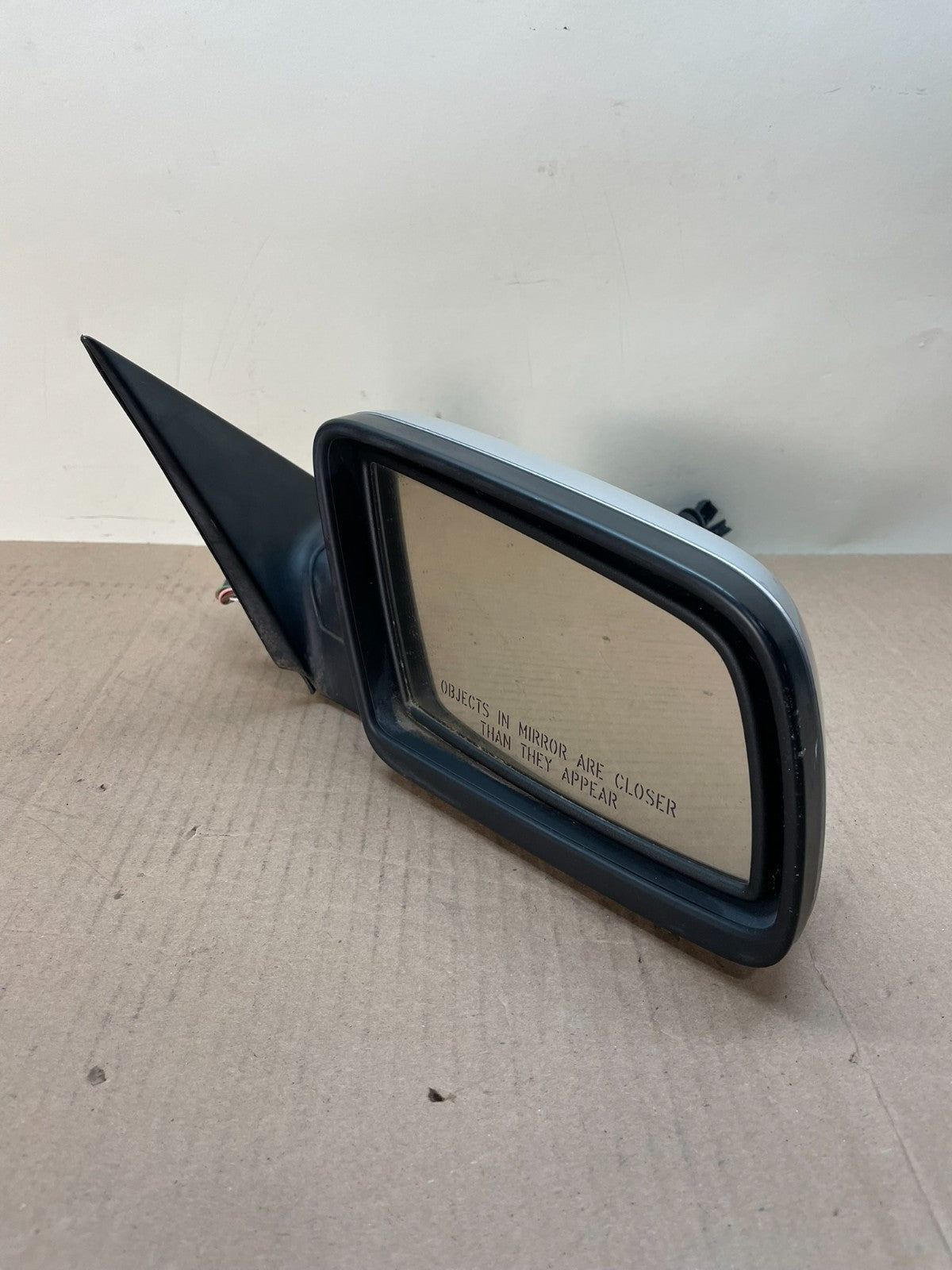 2004 - 2006 BMW 5-Series 525i 530i Right Passenger Door View Mirror AJ0707 DG2