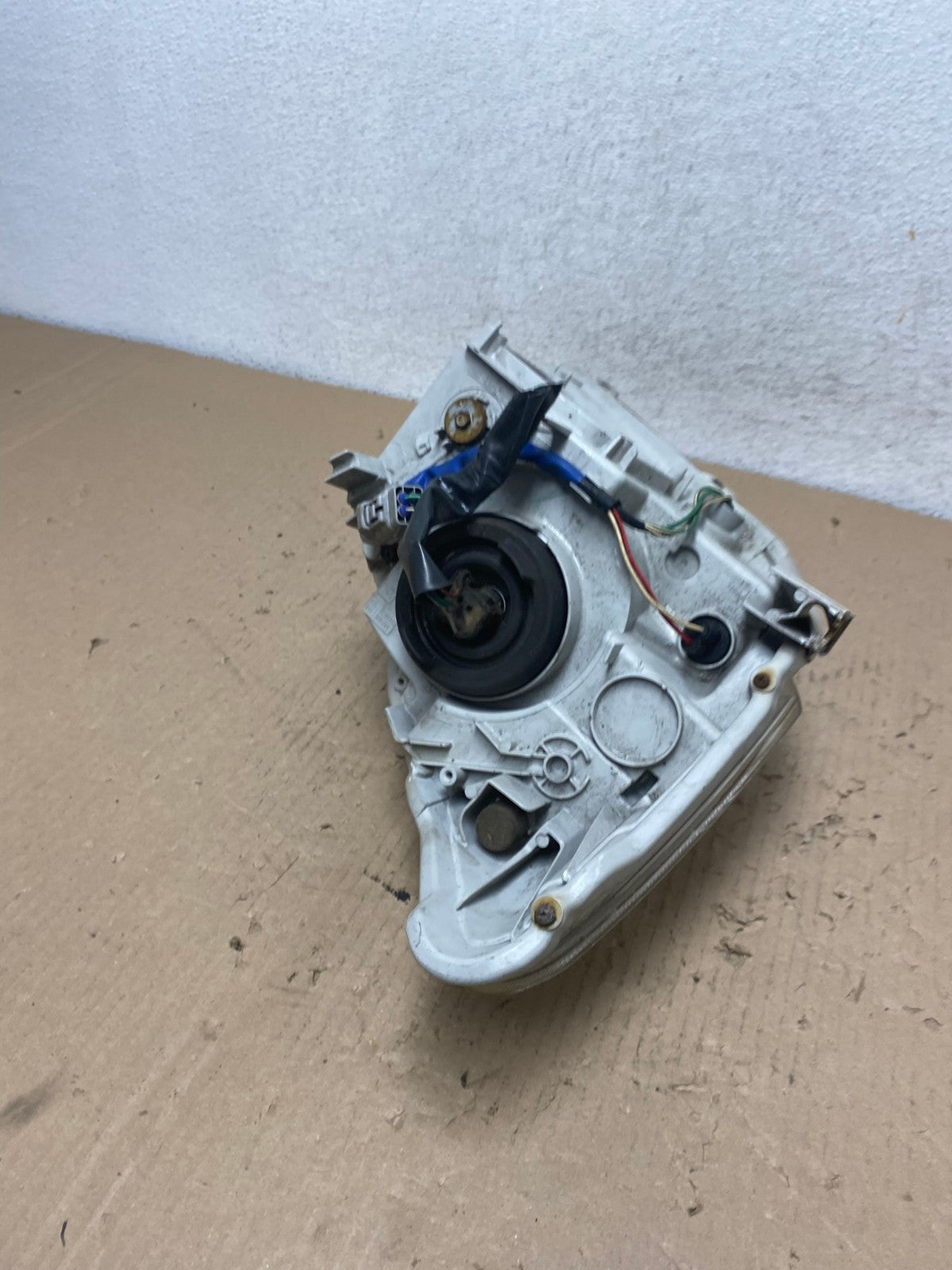 2007 2008 2009 Toyota Yaris Left Driver LH Halogen Headlight AF4240 LK9