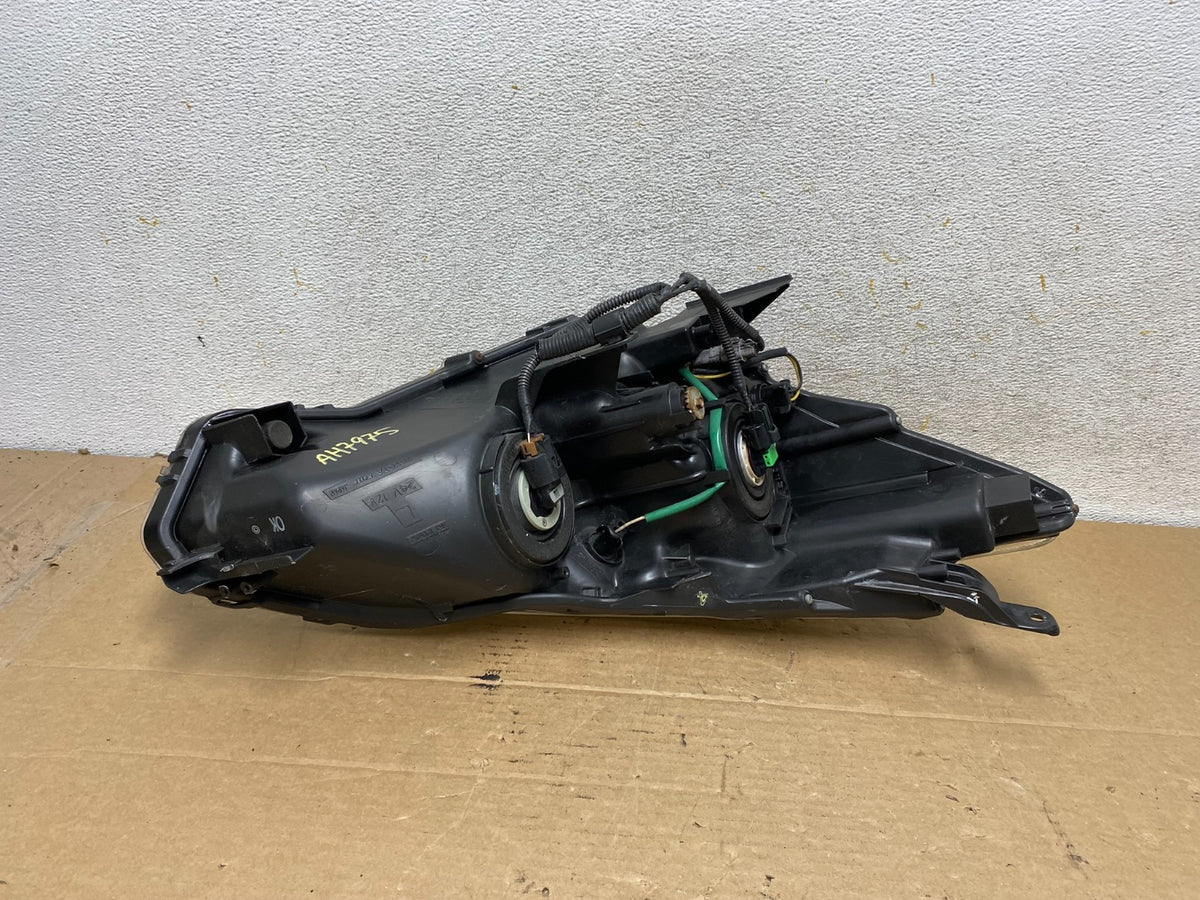 2012 2013 2014 Toyota Prius V Left Driver LH Side Halogen Headlight AH7975 DW4