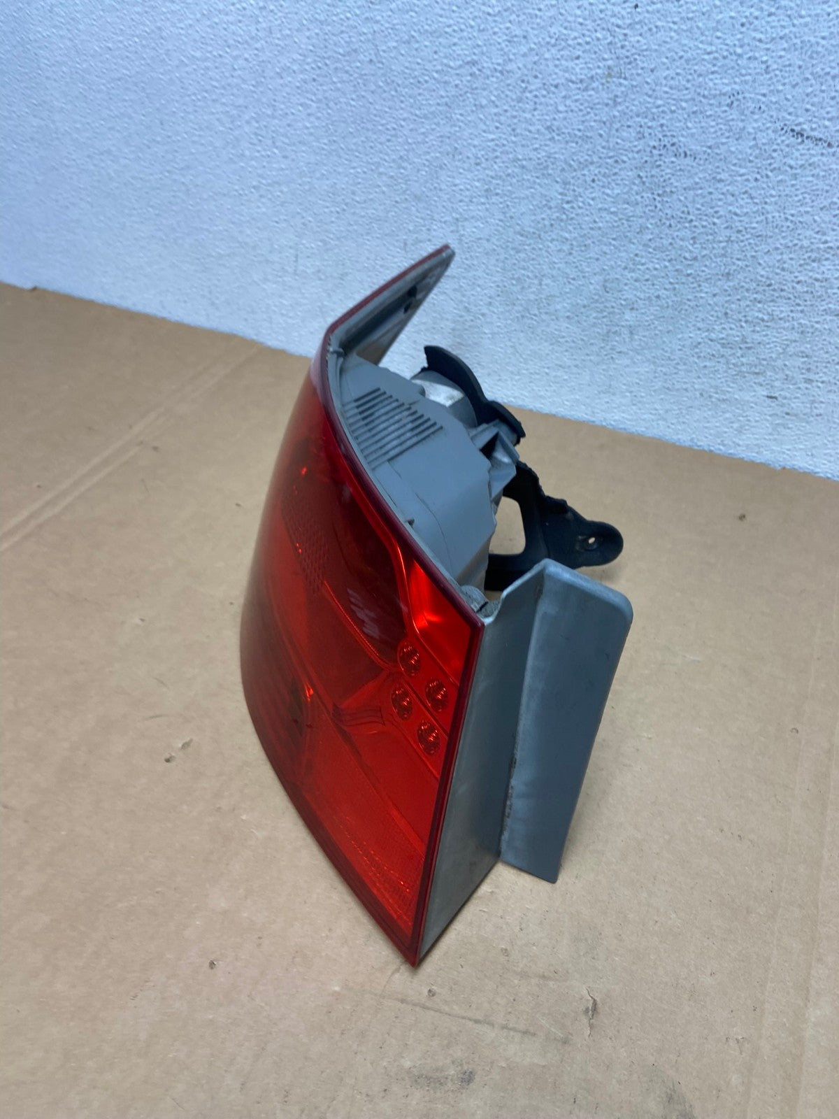 2010 - 2013 Kia Forte Left Driver LH Side Tail Light Ad2607 LK1