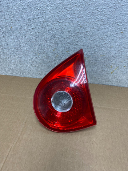 2006-2009 Volkswagen Golf Right Passenger Rh Tail Light Inner Trunk O6673 DW0