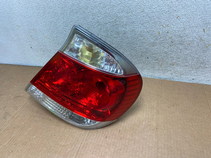 2005 to 2006 Toyota Camry Tail Light Right Passenger Side AI8383 LK1