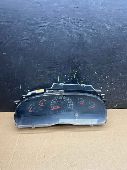 2001 - 2002 Ford Econoline E250 E350 Van Speedometer Instrument Cluster x6597 DG0