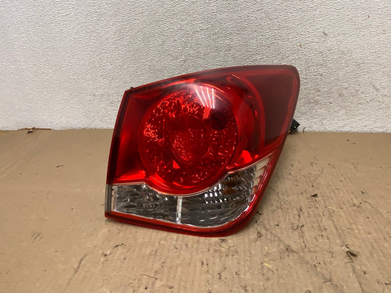 2011 2012 2013 2014 Chevrolet Cruze Right Passinger RH Side Tail Light AG8088 LK0