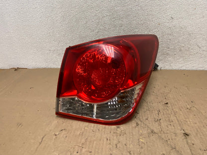 2011 2012 2013 2014 Chevrolet Cruze Right Passinger RH Side Tail Light AG8088 LK0