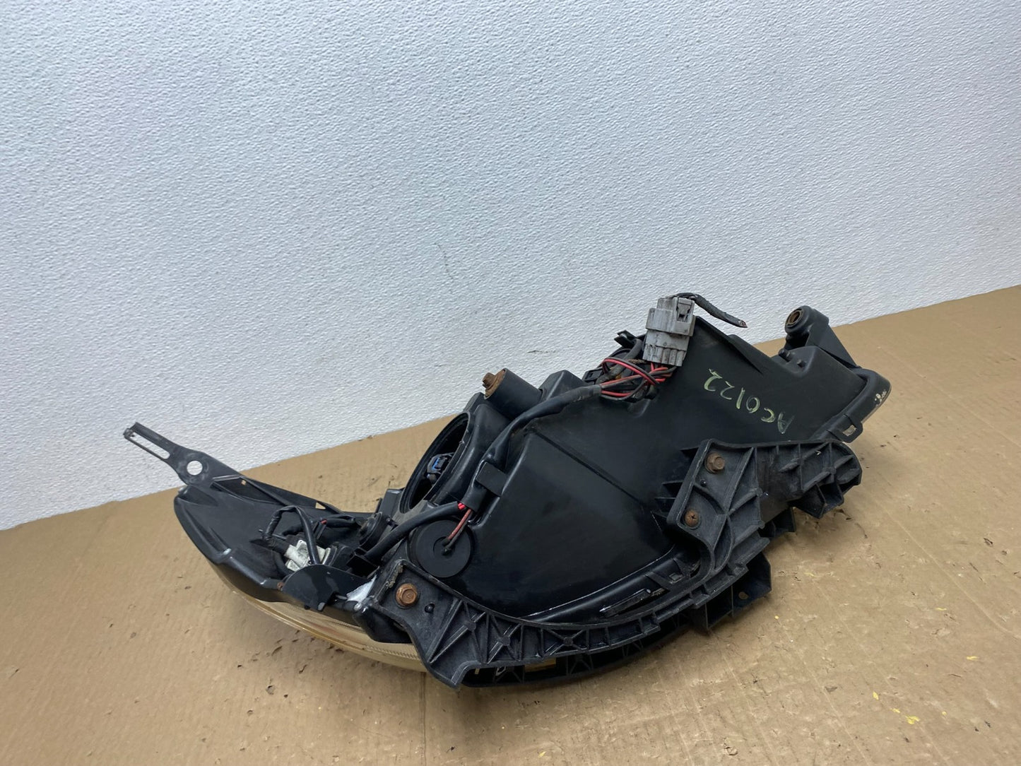 2009-2013 Subaru Forester Left Driver LH Halogen Headlight AC0122 DW9