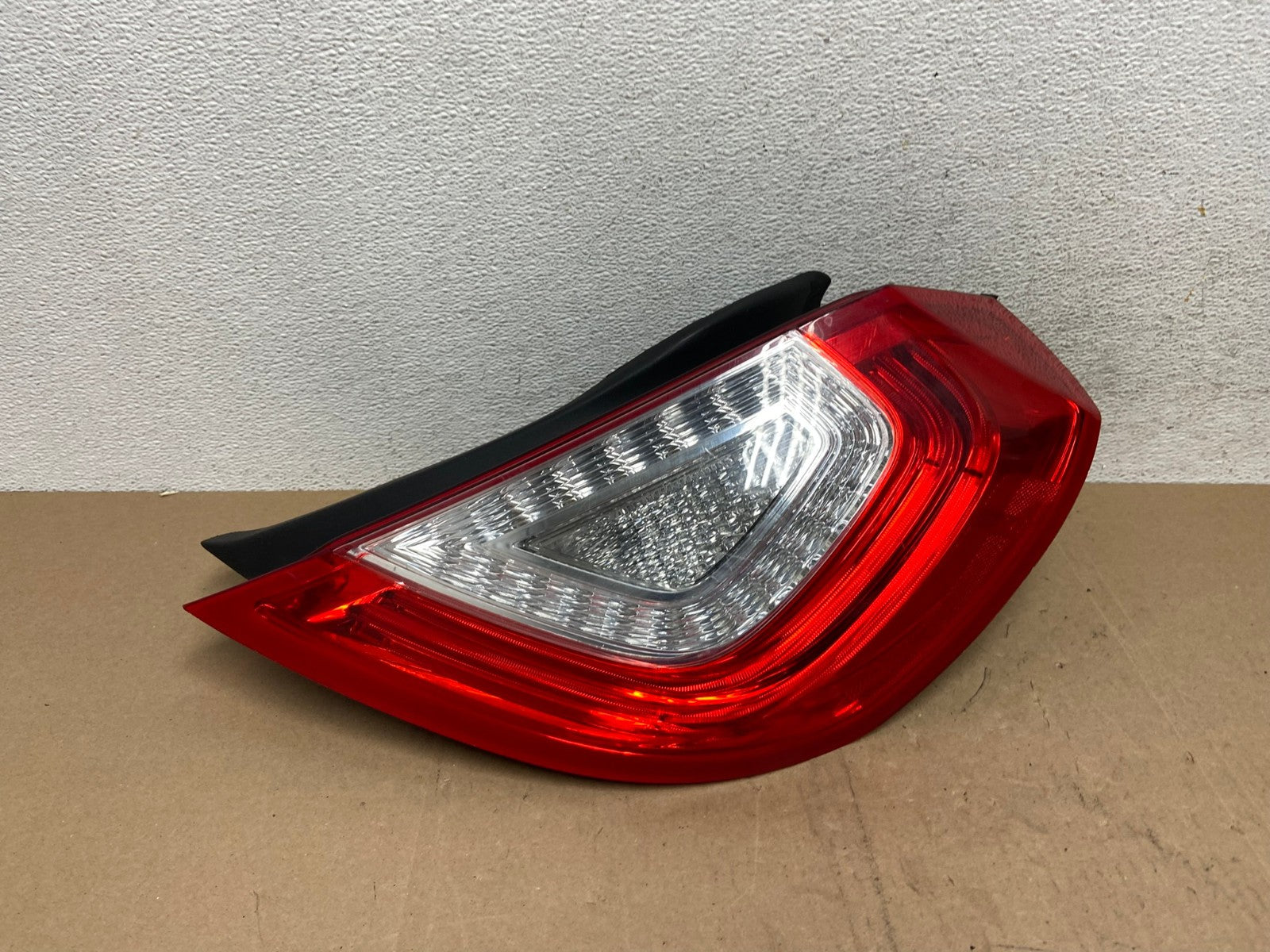 2013 2014 2015 2016 Lincoln Mks Right Passenger RH Side Tail Light AE6710 LK0