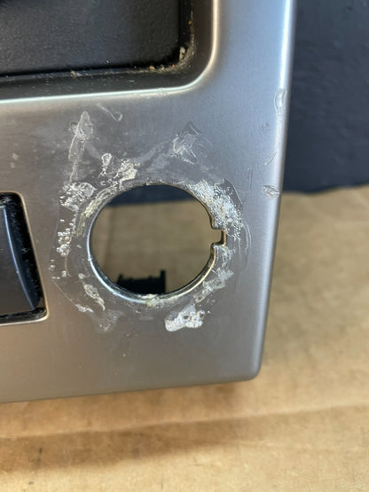 2008 to 2012 Jeep Liberty Dash Climate Temperature Control Radio Bezel AC5214 DG4