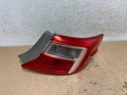 2012 2013 2014 Toyota Camry Right Passenger RH Side Tail Light AI1048 LK0