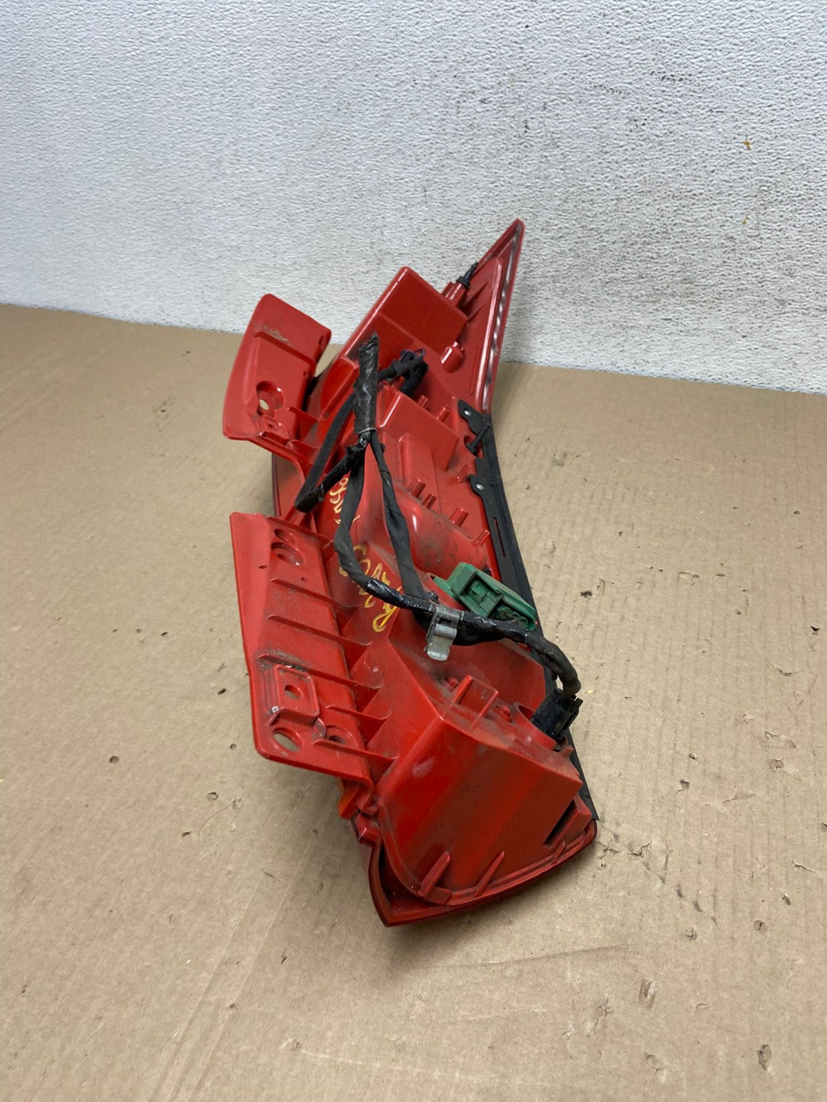 2010 to 2016 Cadillac Srx Left Driver Lh Side Tail Light AE6