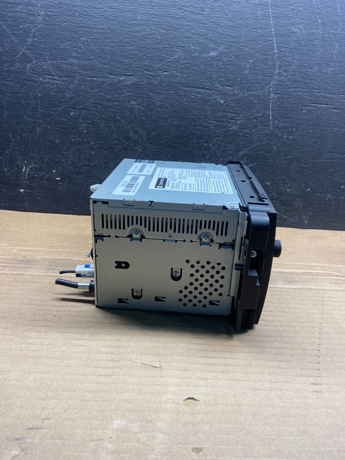 2007 to 2014 Chevrolet GMC Cadillac Radio Screen Display AE2531 DG2