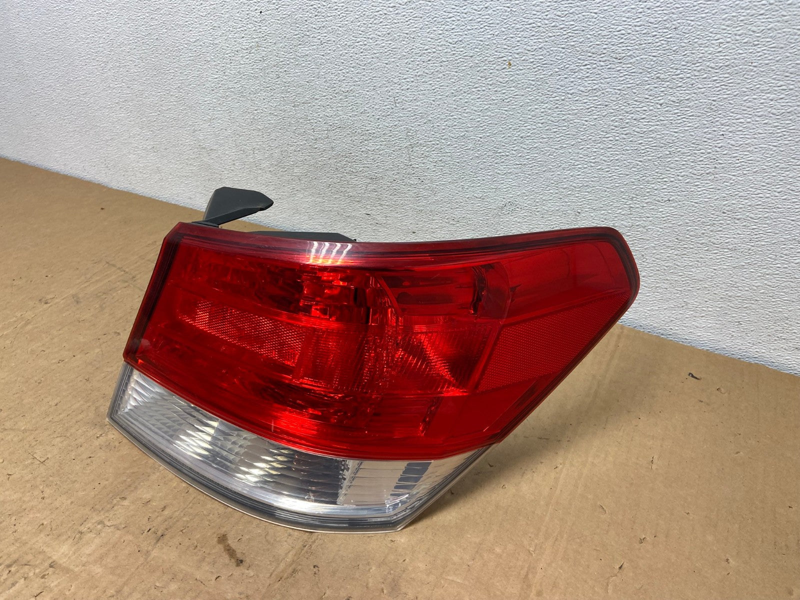 2010 to 2014 Subaru Legacy Right Passenger Rh Side Tail Light AD1197 LK1