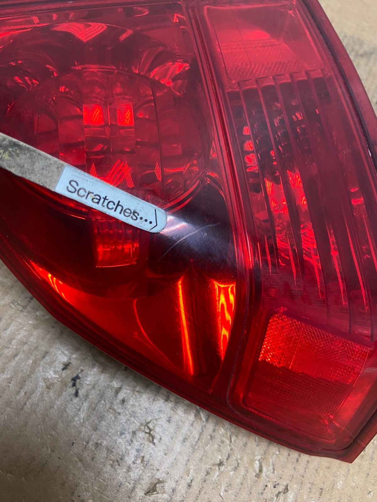 2003 2004 2005 Honda Civic Sedan Left Driver LH Side Tail Light AE2600 LK3