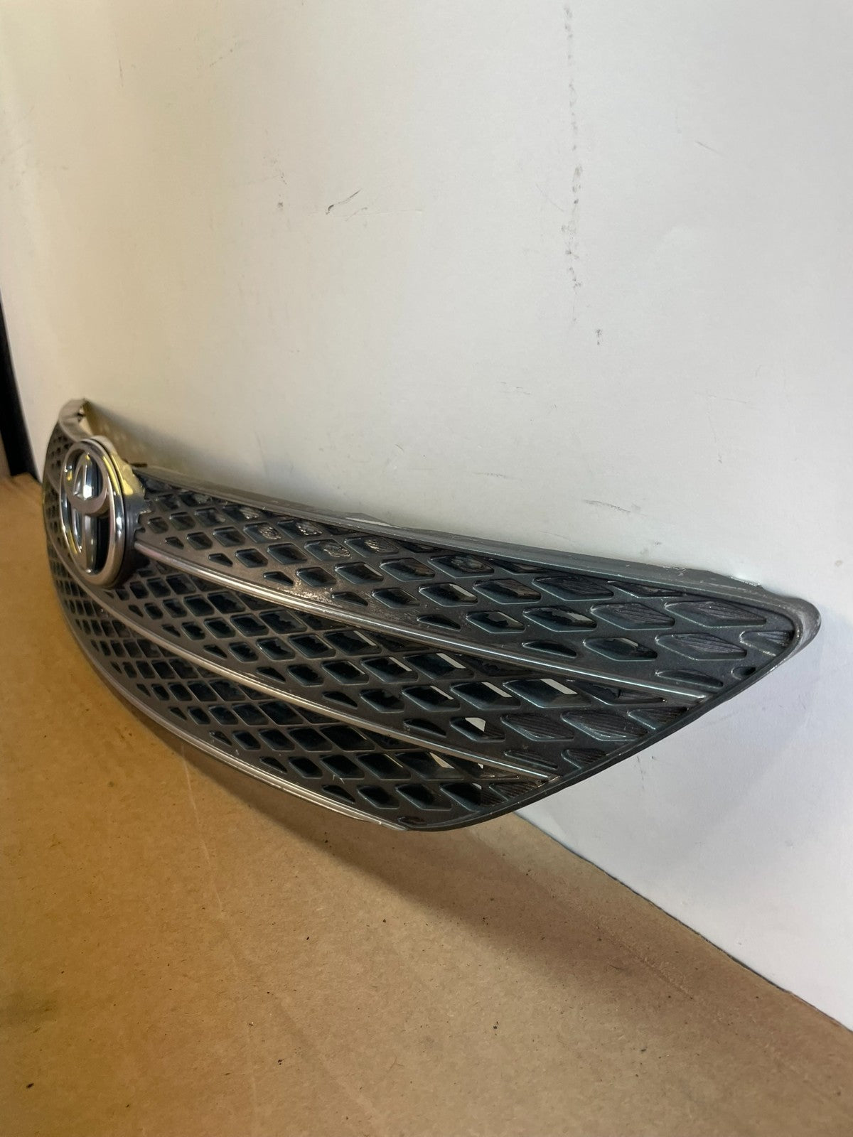 2002 2003 2004 Toyota Camry Front Upper Grill Grille ag0877 DG1