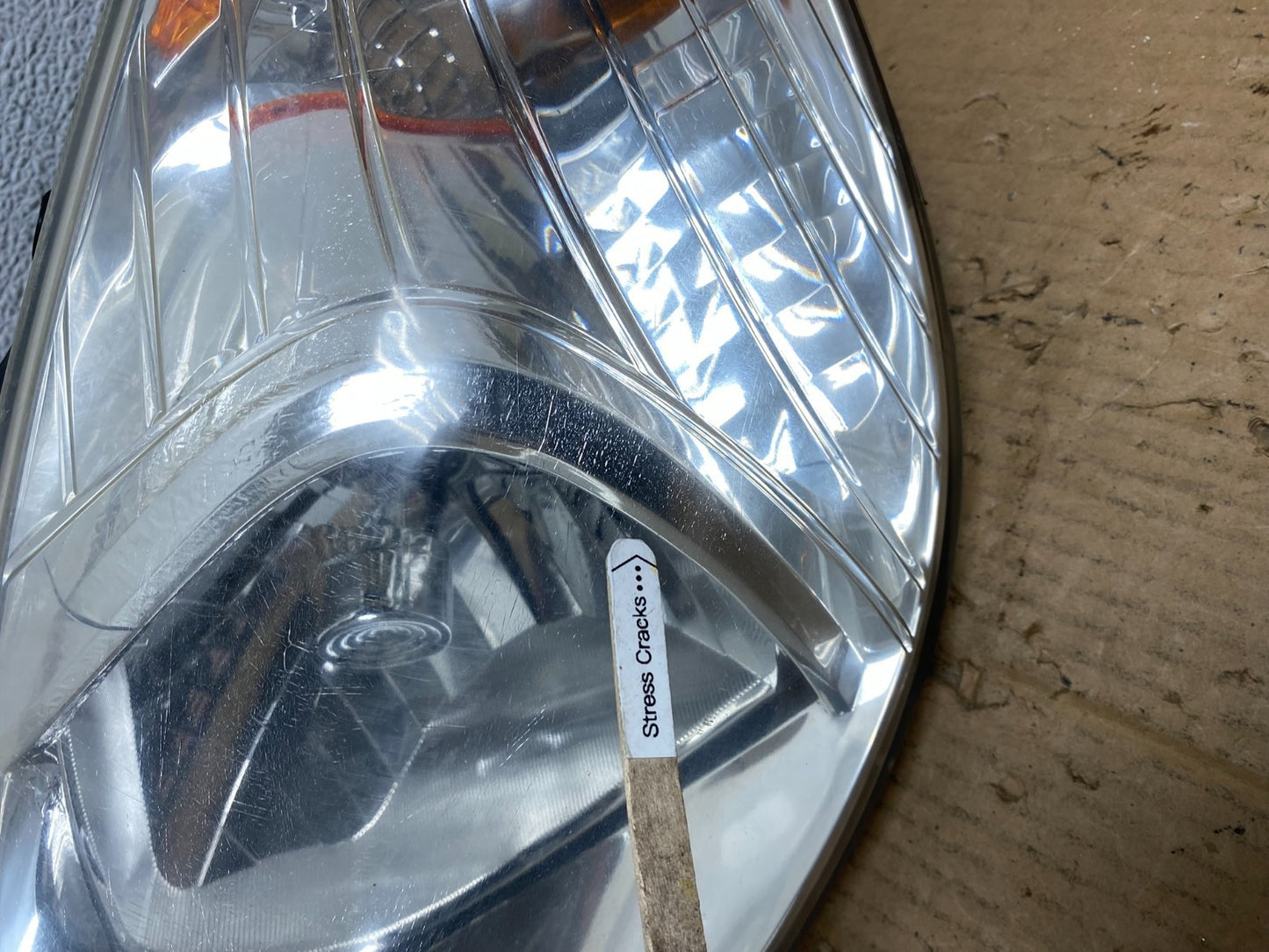 2006 to 2011 Hyundai Accent Sedan Left Driver LH Halogen Headlight AD1083 DW3