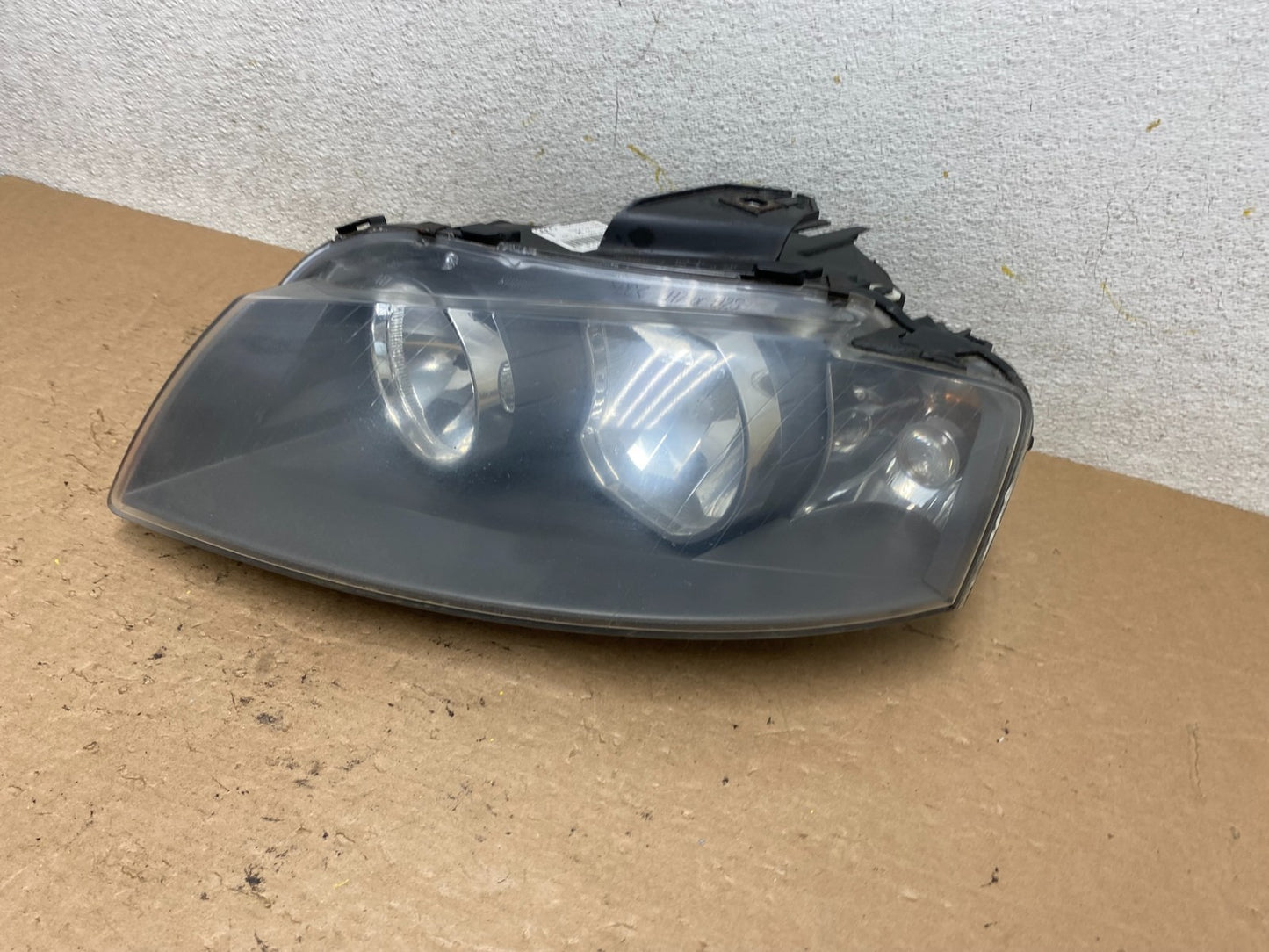 2005 to 2008 Audi A3 Left Driver LH Side Halogen Headlight OEM P1250 DW1