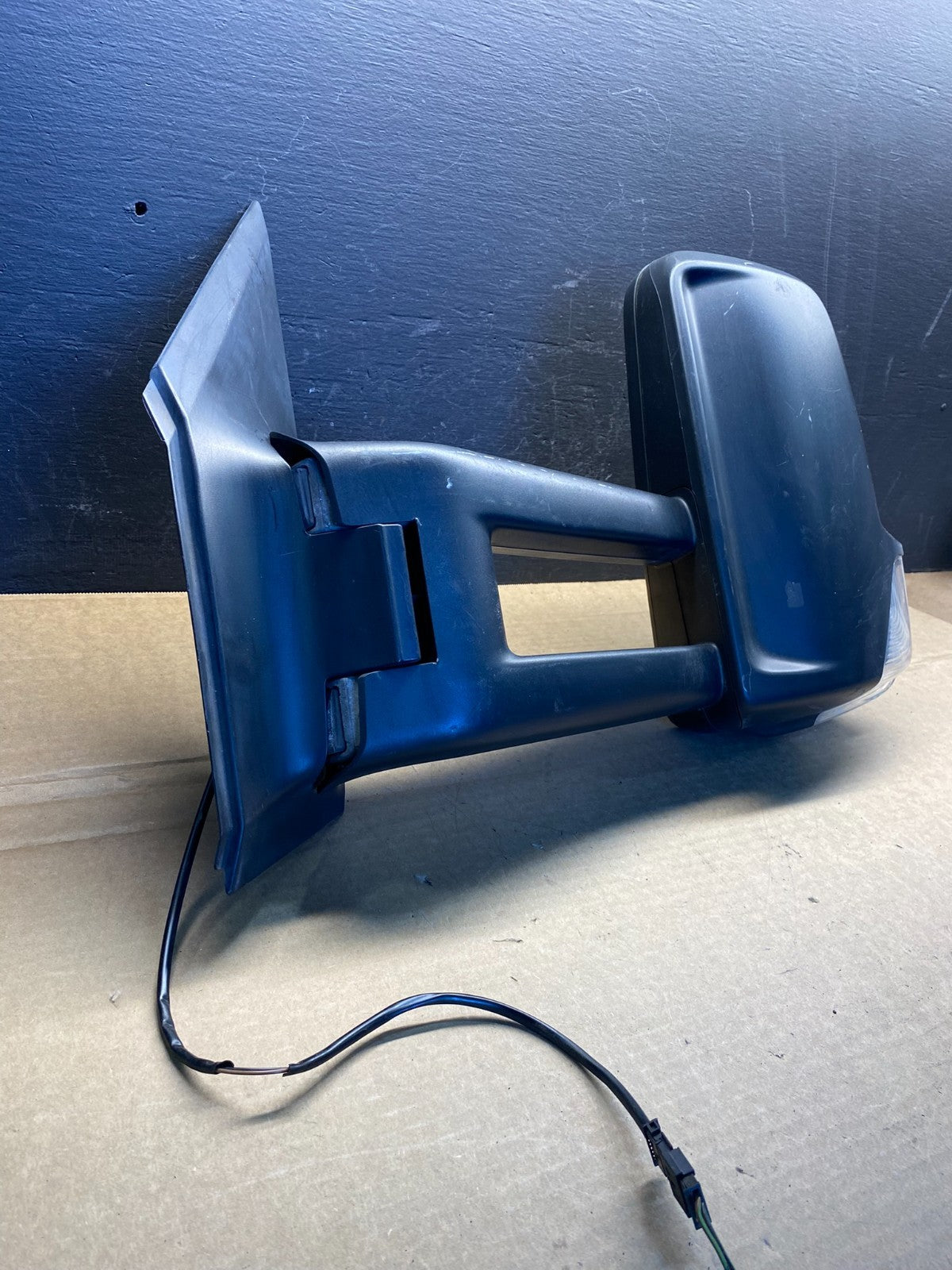 2007 to 2017 Mercedes-Benz Sprinter Left Driver View Door Mirror ad3342 DG2