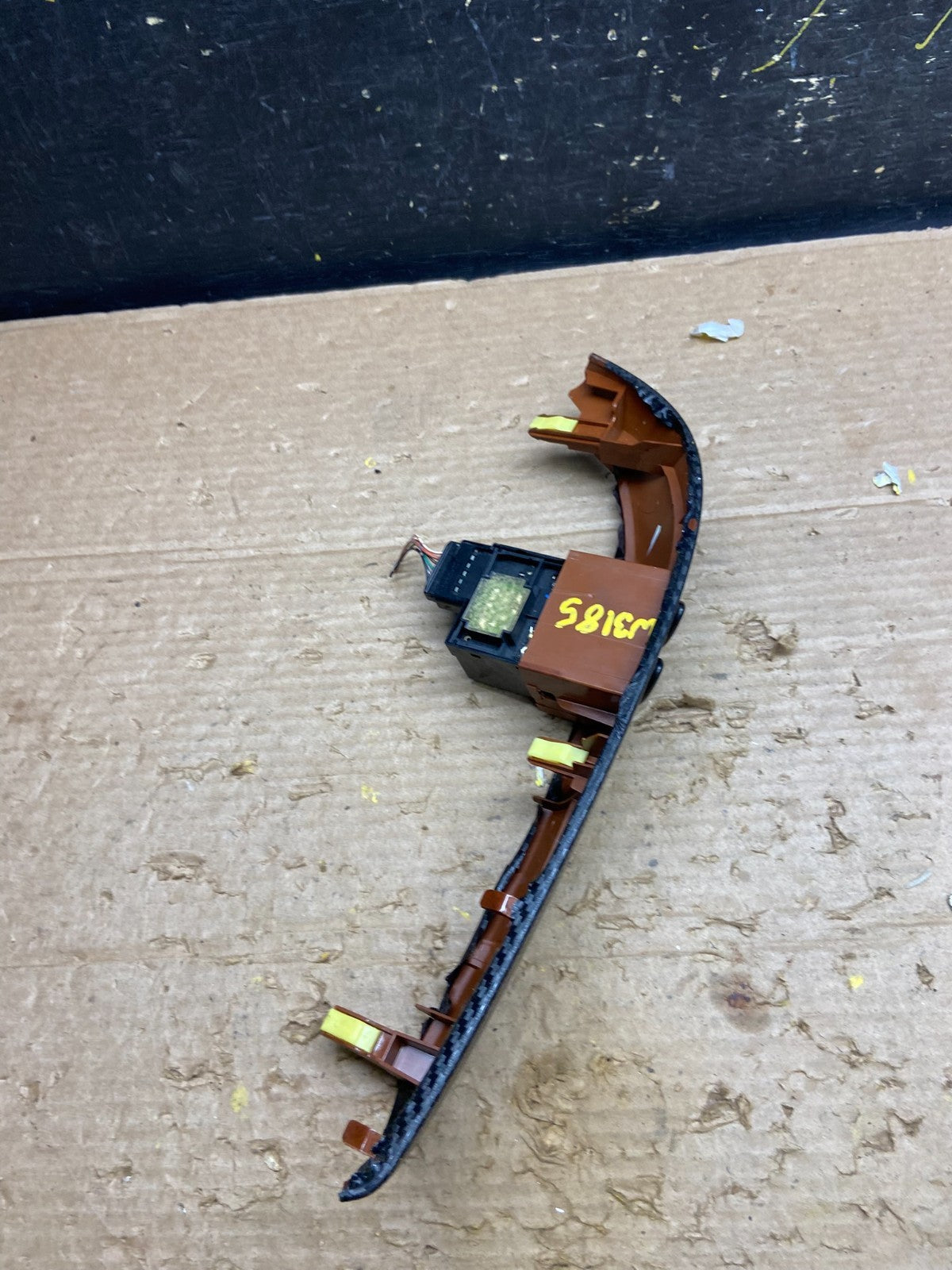 2004 to 2010 Toyota Sienna Switch Key Light Indicator Bezel Trim OEM W3185 DG2