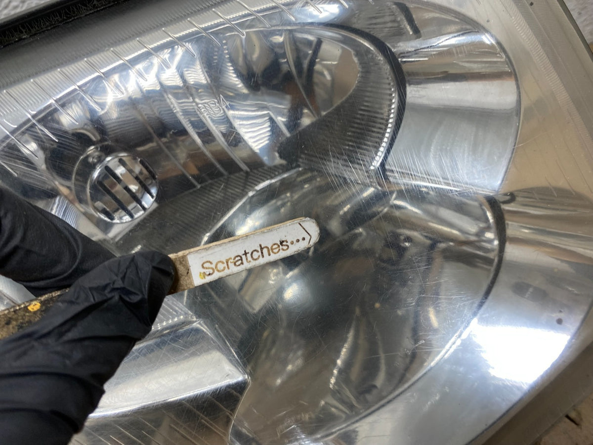 2002 to 2009 Gmc Envoy Left+Right Set Headlights Halogen AH5964 DW3