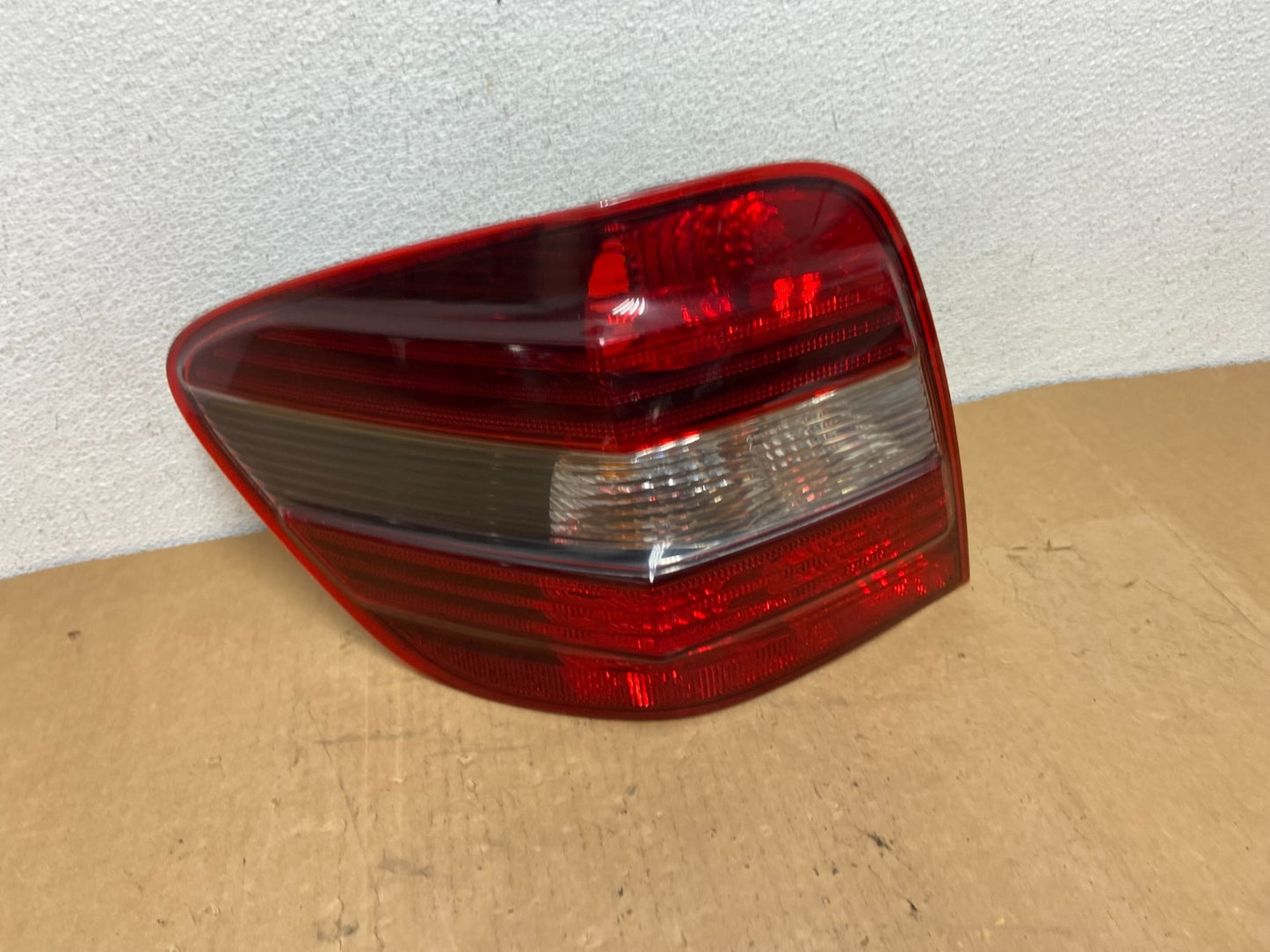 2009 to 2011 Mercedes ML350 ML-Class Left Driver Side Tail Light AC8491 DW0