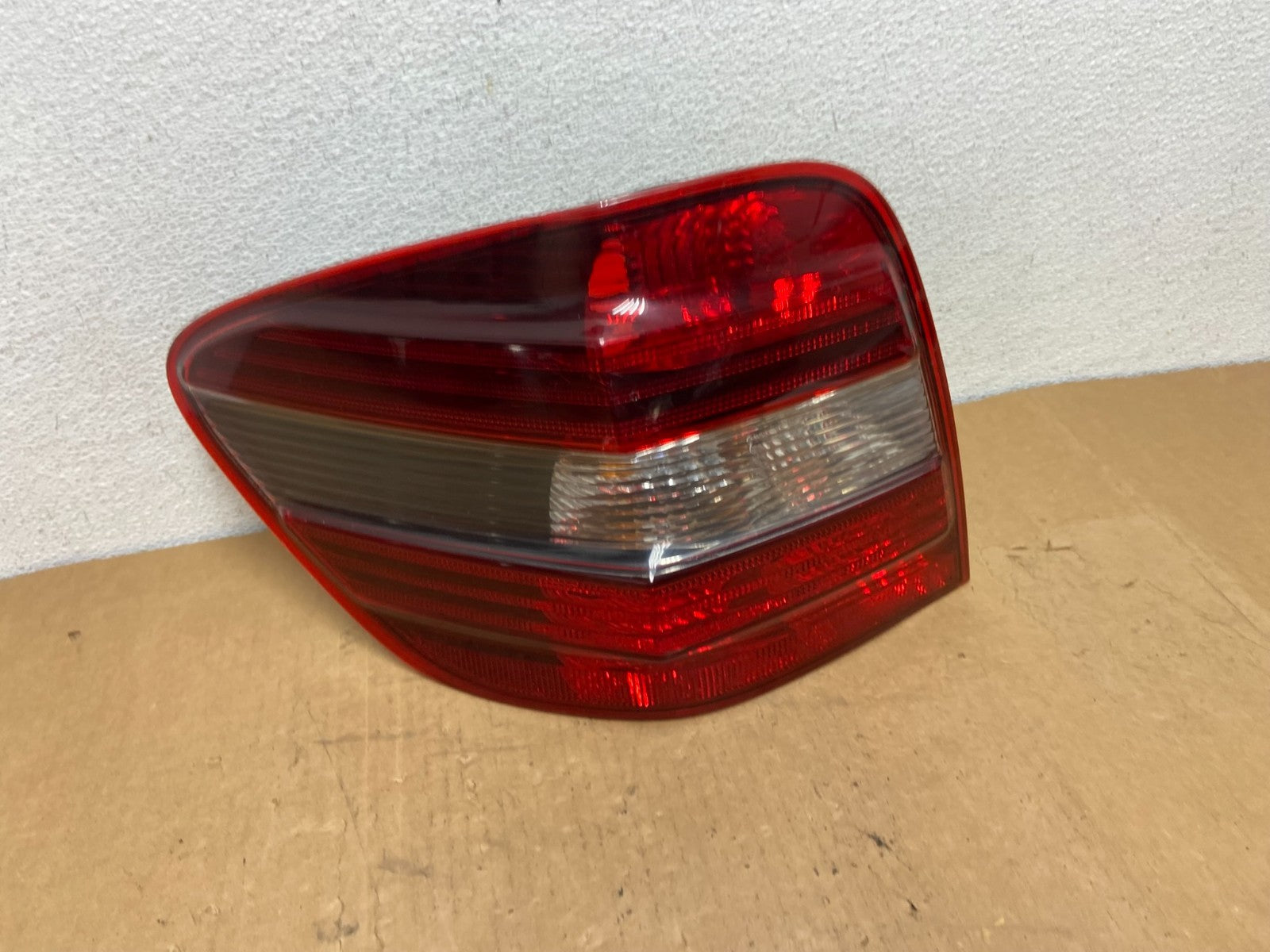 2009 to 2011 Mercedes ML350 ML-Class Left Driver Side Tail Light AC8491 DW0