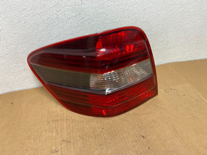 2009 to 2011 Mercedes ML350 ML-Class Left Driver Side Tail Light AC8491 DW0