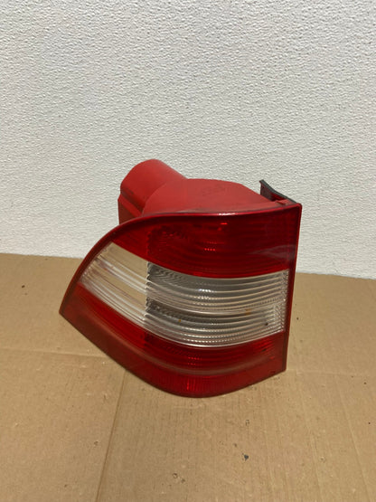 2002-2005 Mercedes ML350 ML-Class Left Driver Lh Side Tail Light OEM AB8065 LK0