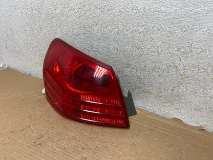 2008 to 2015 Nissan Rogue Left Driver Lh Side Tail Light AH8984 LK2