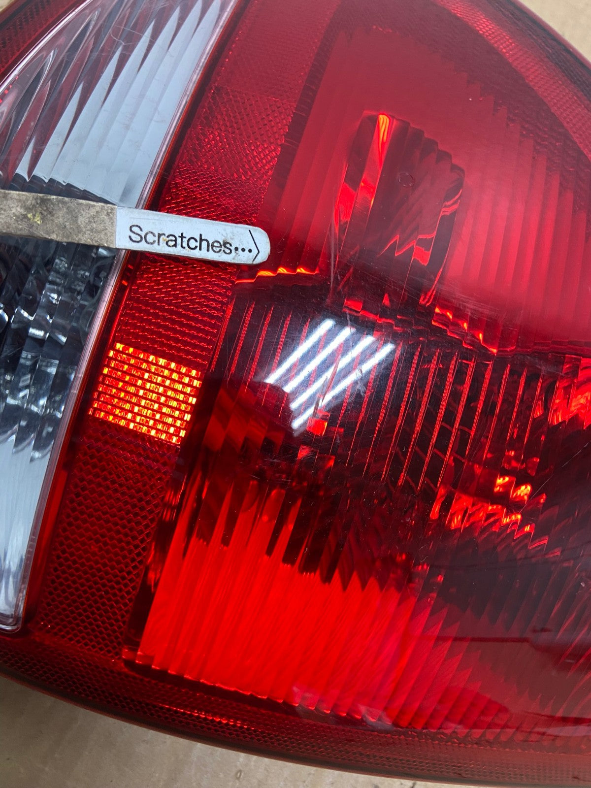 2001-2003 Dodge Grand Caravan Right Passenger RH Side Tail Light AD1157 LK3