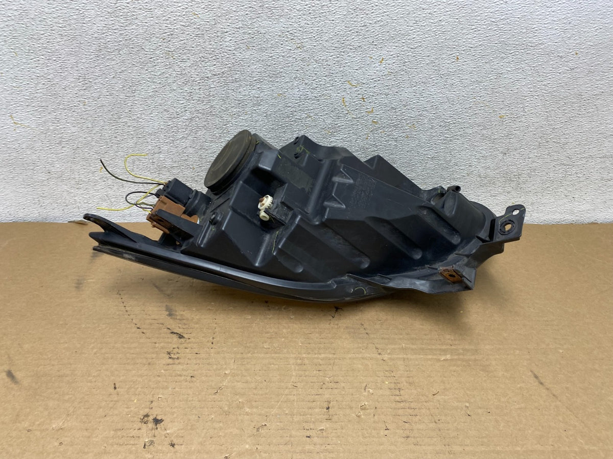 2010 to 2011 Mercury Milan Right Passenger RH Headlight Halogen AH4201 DW4