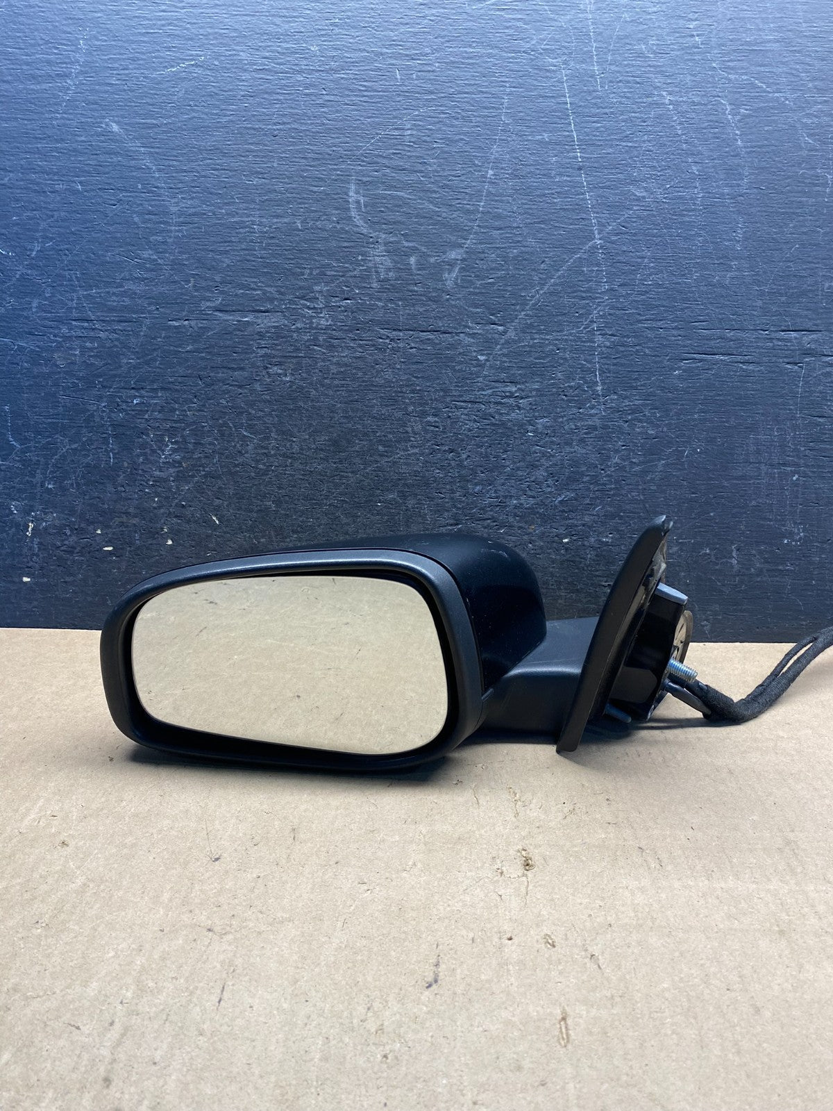 2000 to 2004 Volvo V70 Left Driver Side Mirror E11015846 AG3449 MS9