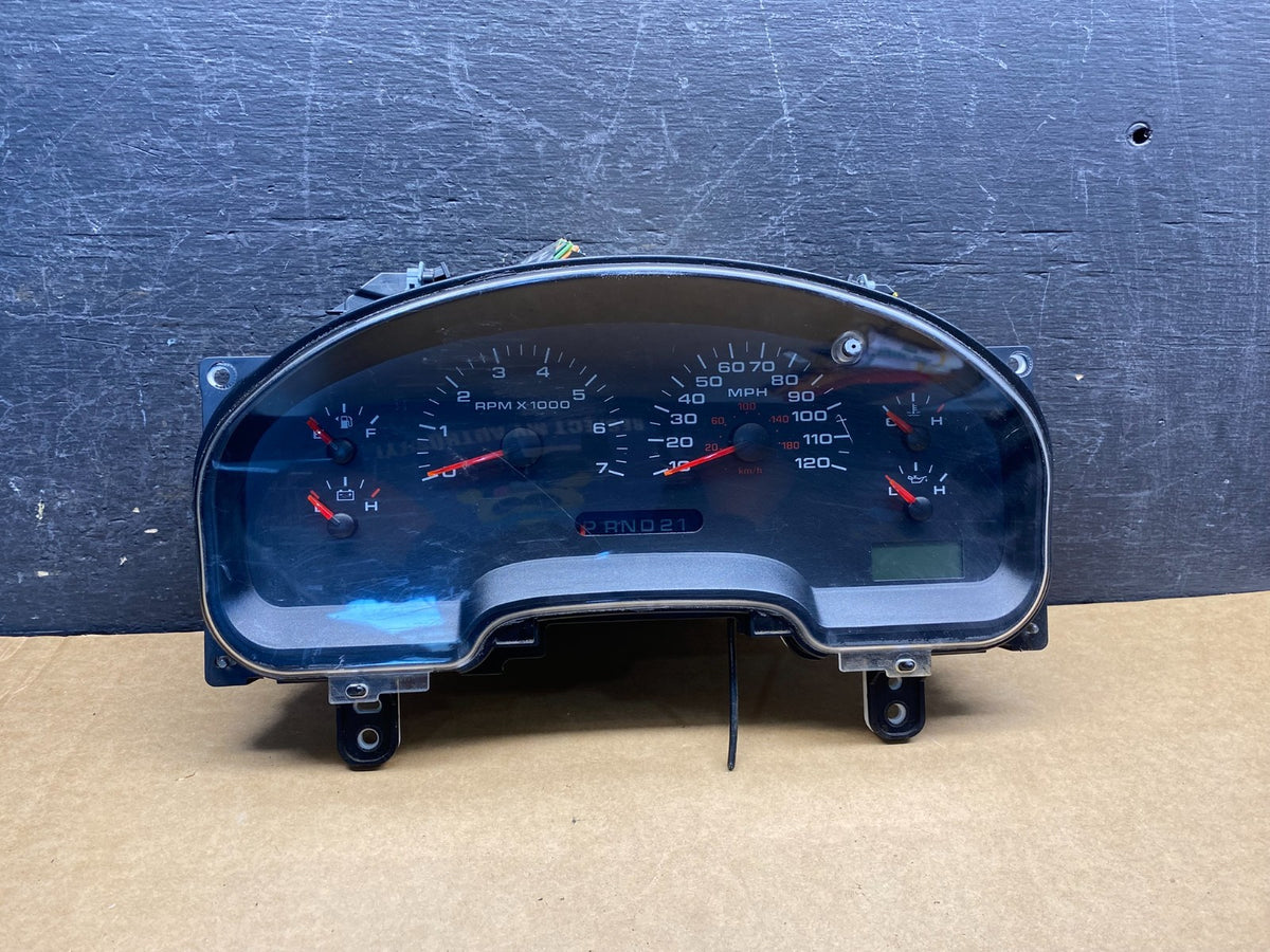 2001-2002 Ford Econoline E250 E350 Van Speedometer Instrument Cluster ah7102 DG0