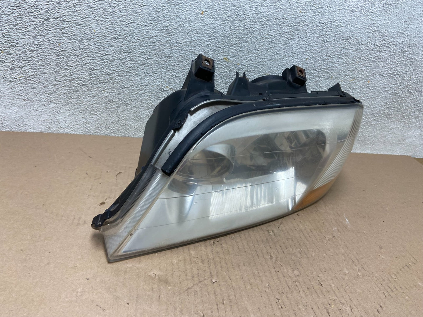 2001 to 2003 Acura MDX Left Driver LH Halogen Headlight AB5945 DW2