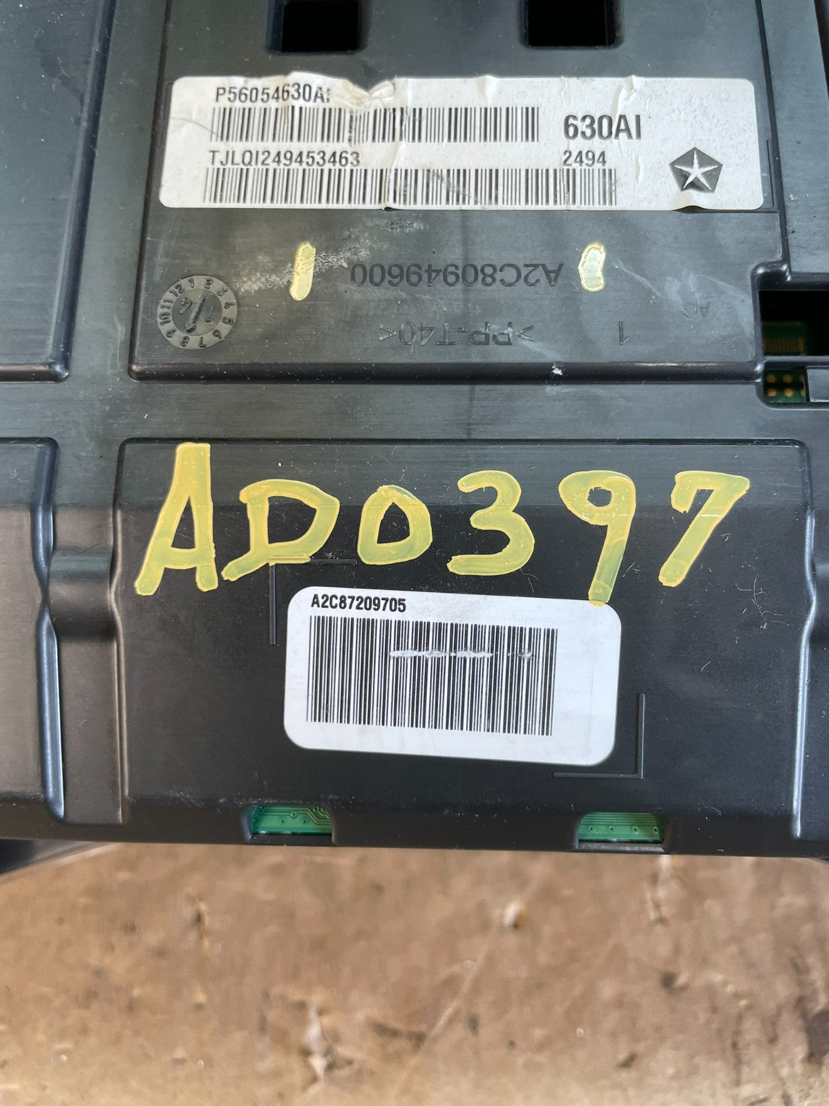 2015 Chrysler 200 Speedometer Instrument Cluster Gauges P56054630AI AD0397 DG9