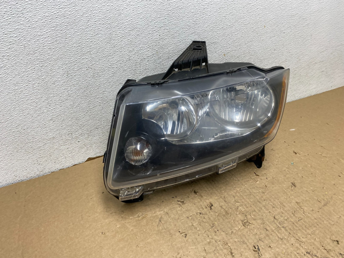 2011 to 2013 Jeep Grand Cherokee Halogen Left Driver Lh Headlight AF8200 DW2