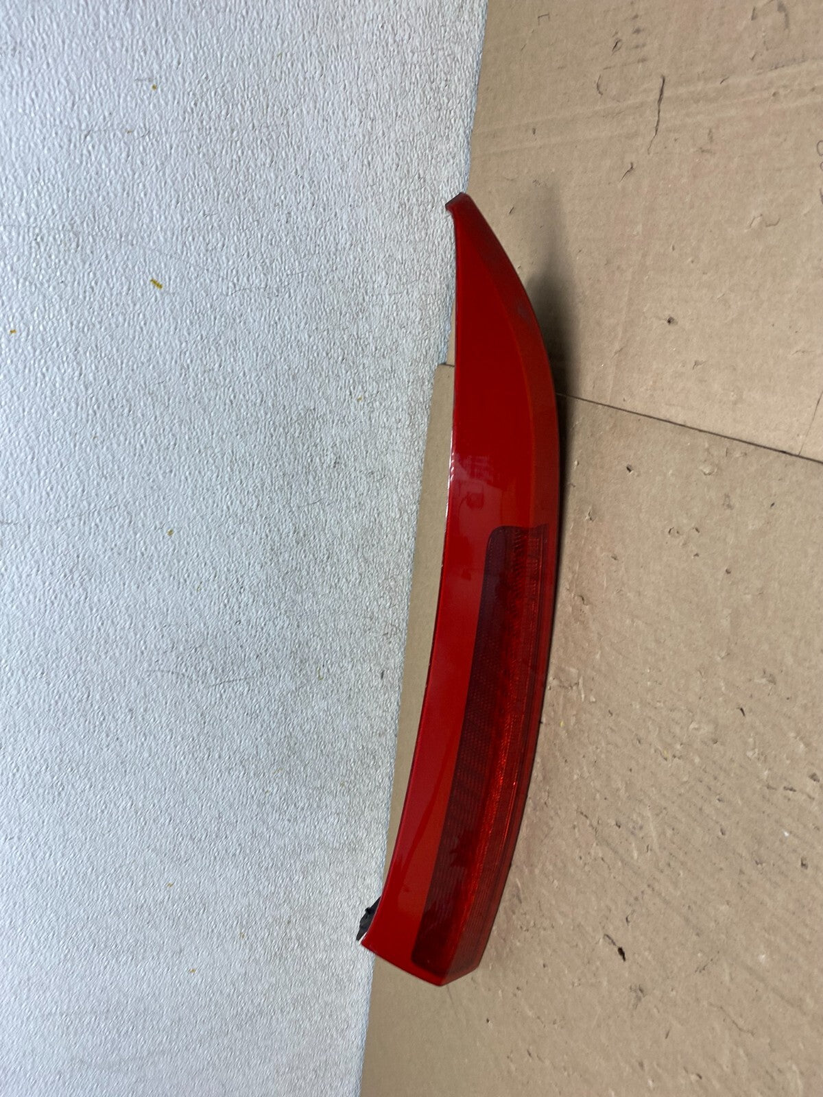 2003 to 2006 Volvo XC90 Left Driver LH Side Upper Tail Light OEM I2525 DW1