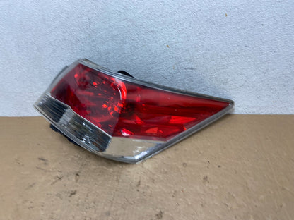 2008 to 2012 Honda Accord Sedan Tail light Right Passenger RH Side AF8124 DW1