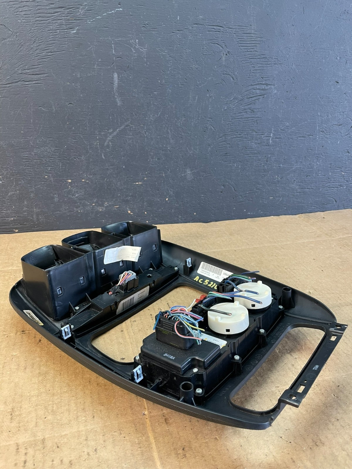 2004-2007 Dodge Grand Caravan A/C Climate Control Unit Bezel Trim AC5210 DG4