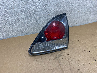 2000-2003 Lexus RX300 Right Passenger Side Rear Inner Tail Light Oem V0293 DW2