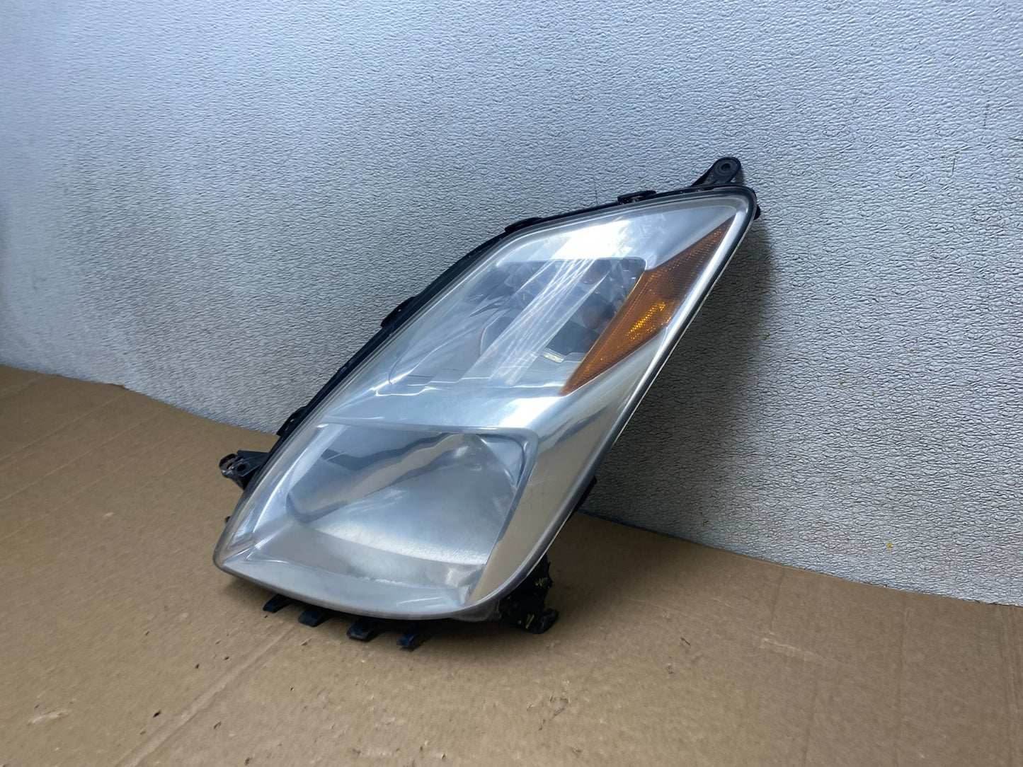 2004 - 2005 Toyota Prius Left Driver Lh Halogen Headlight U9809 DW1