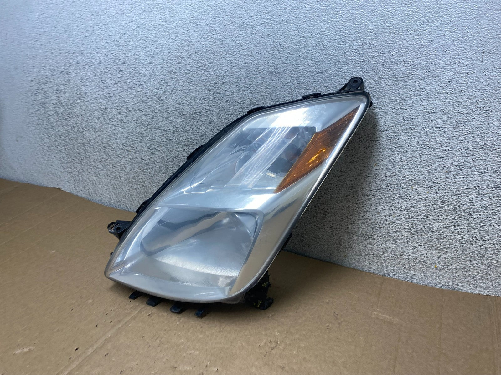 2004 - 2005 Toyota Prius Left Driver Lh Halogen Headlight U9809 DW1