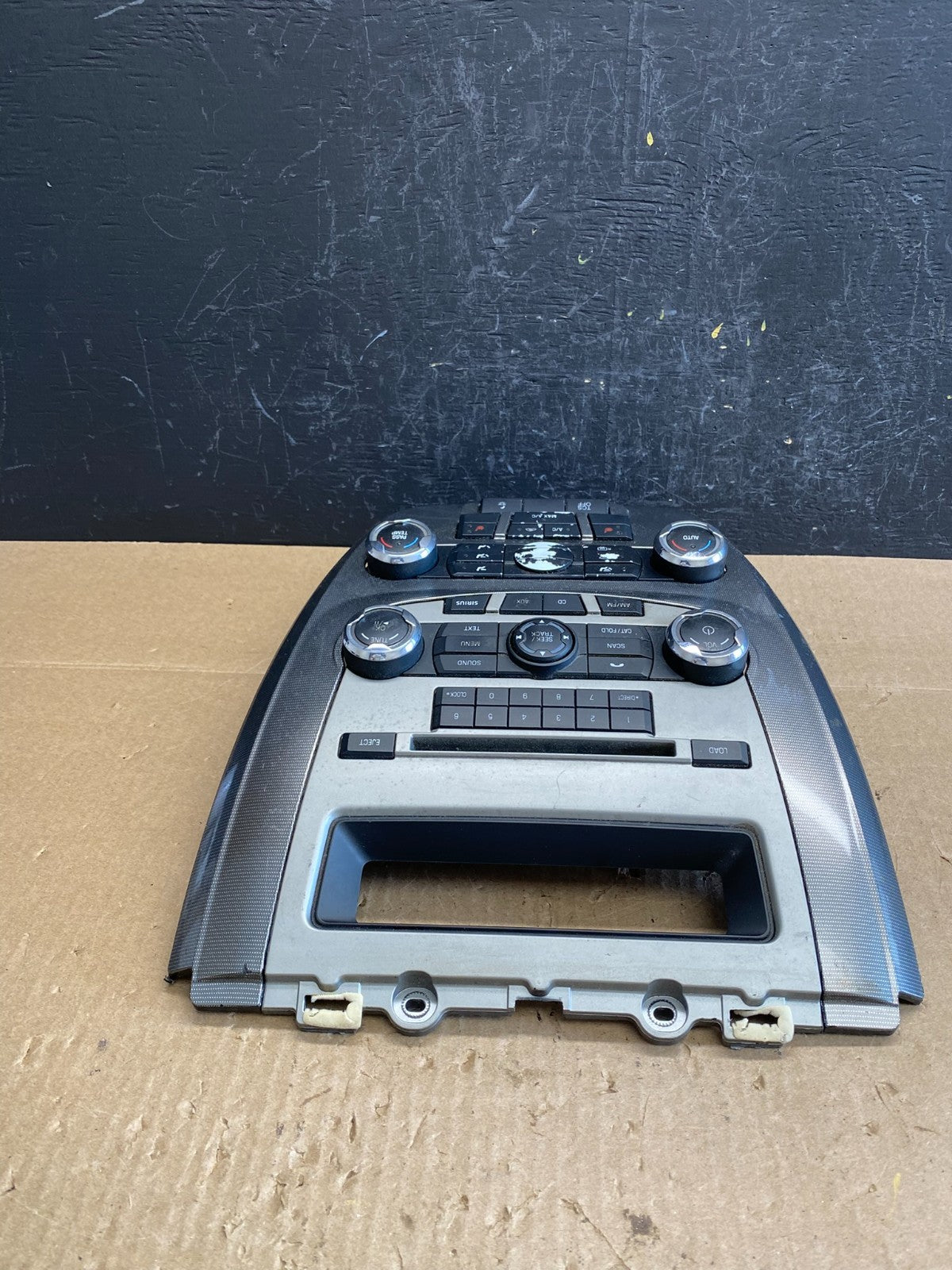 2010 to 2012 Ford Fusion Radio Climate Control A/C Panel Bezel AC6438 DG3