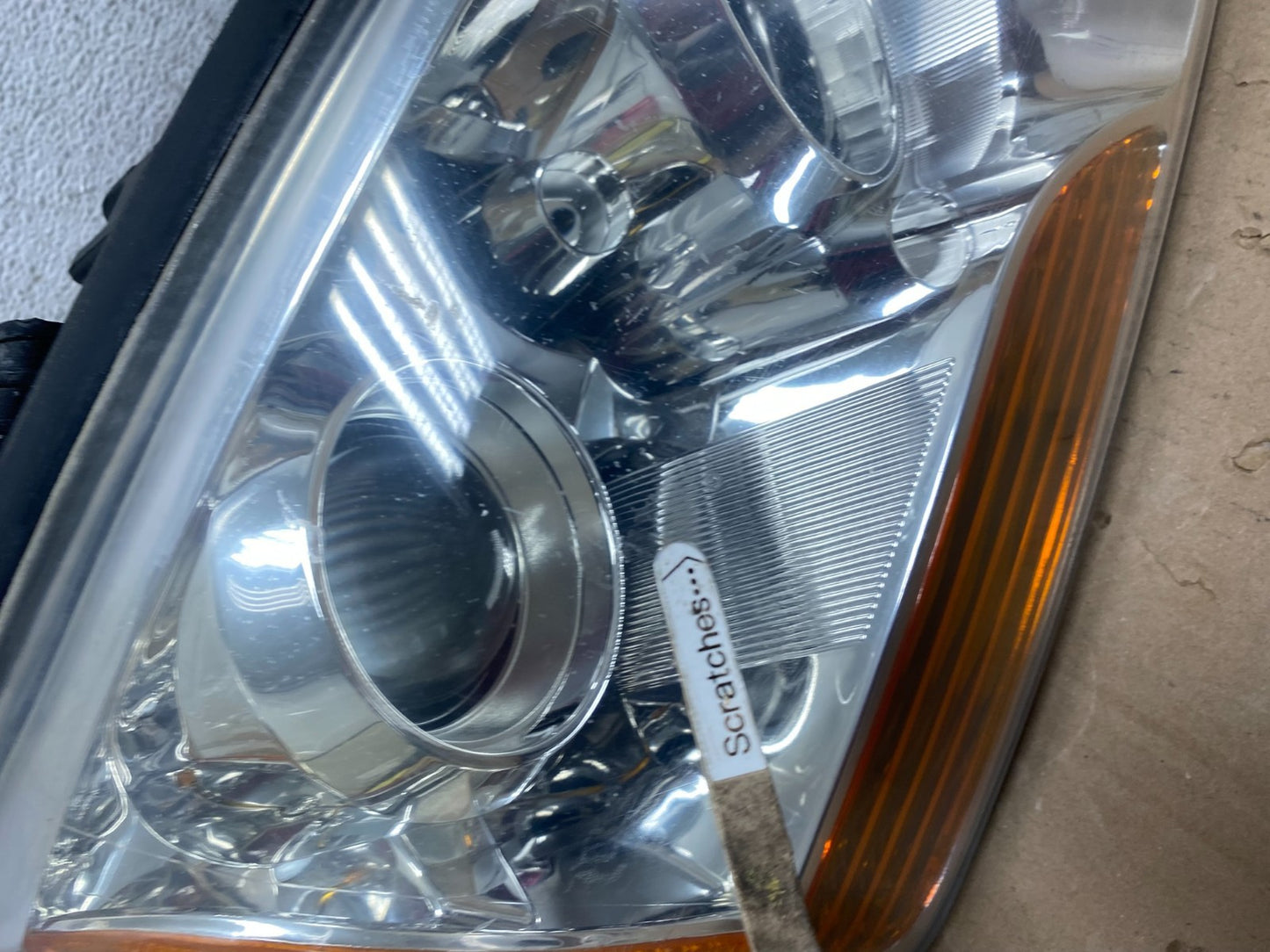 2007 2008 2009 Kia Sorento Right Passenger RH Side Headlight Halogen AE7183 DW3