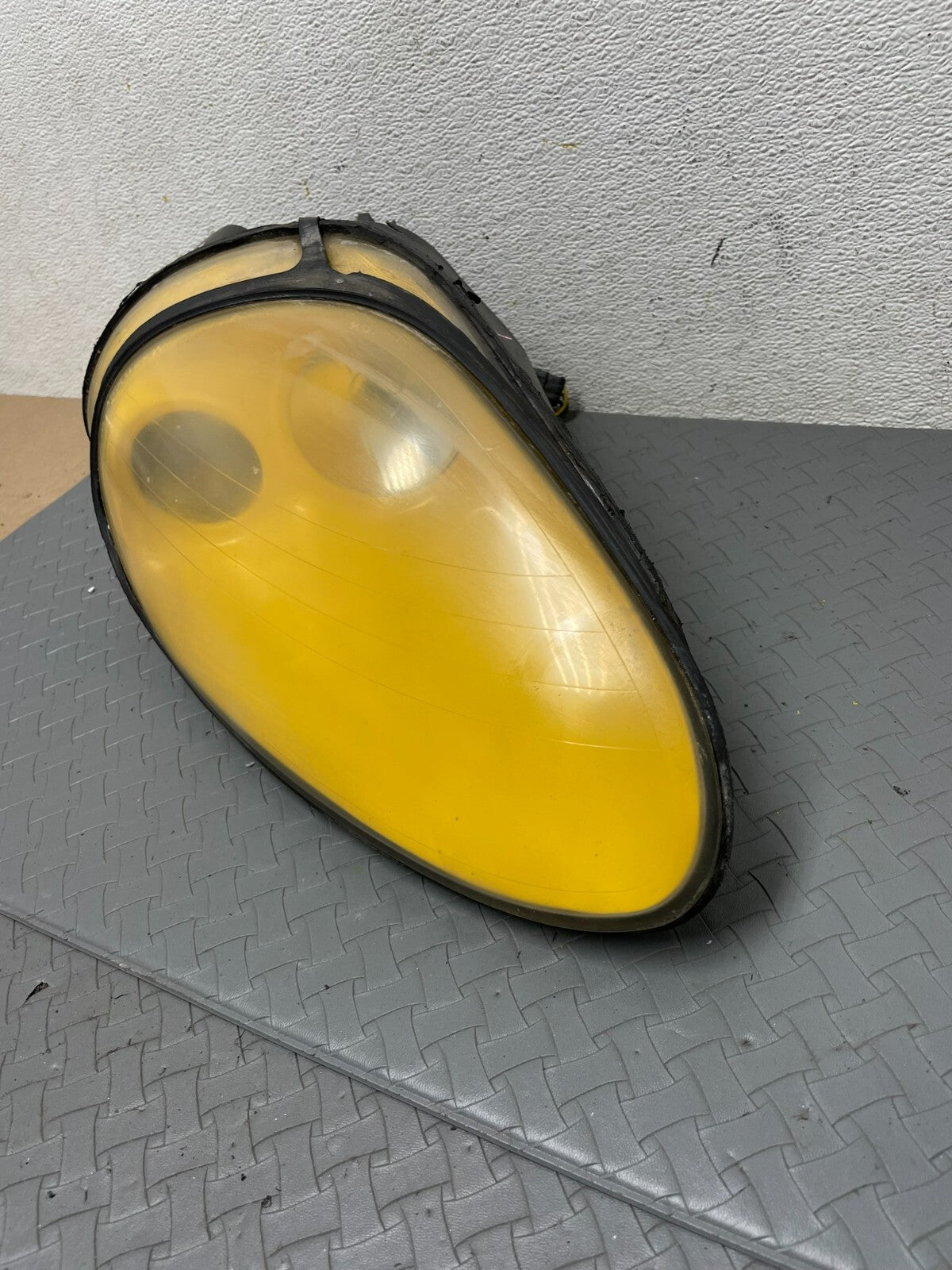 1998-2002 Maserati 3200 4200 GT Right Passenger Side Headlight Xenon A8467 C1
