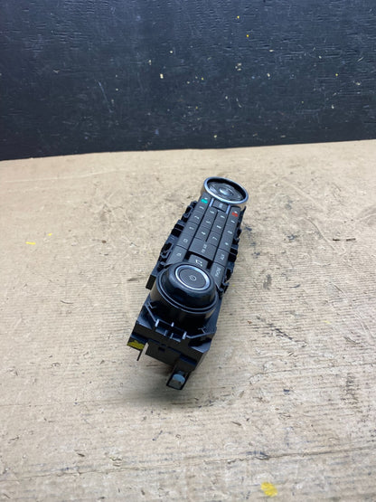 2010-2011 Land Rover Range Rover LR4 Radio Media Infotainment Controls N9430 DG2