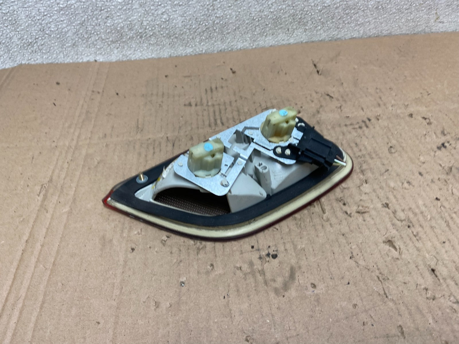 1998-2003 Mercedes Benz CLK Inner Left Driver LH Side Tail Light Lamp Y0123 DW3