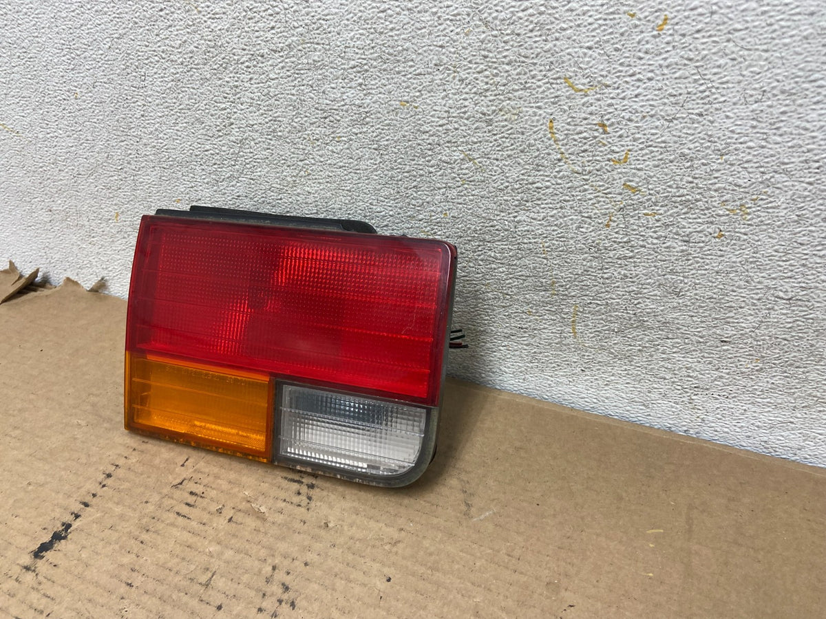 1992 to 1993 Honda Accord Driver Left Side Tail Light Inner AH4127 DW2