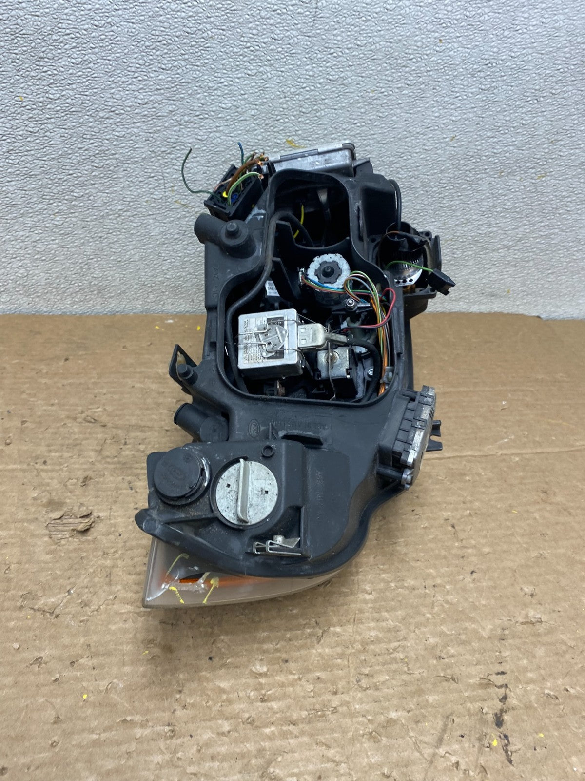 2006 to 2008 BMW 3 Series Left Driver LH AFS Xenon HID Headlight Z3048 DW9